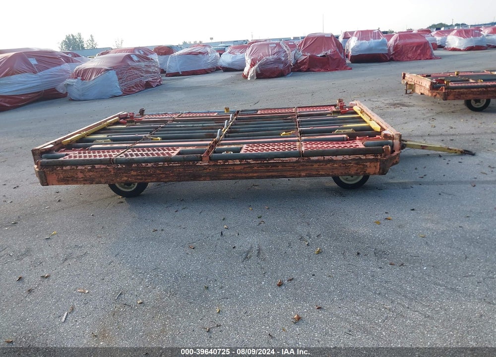 2004 EQUIPMENT GSE A05165D VIN: 00000000000168502