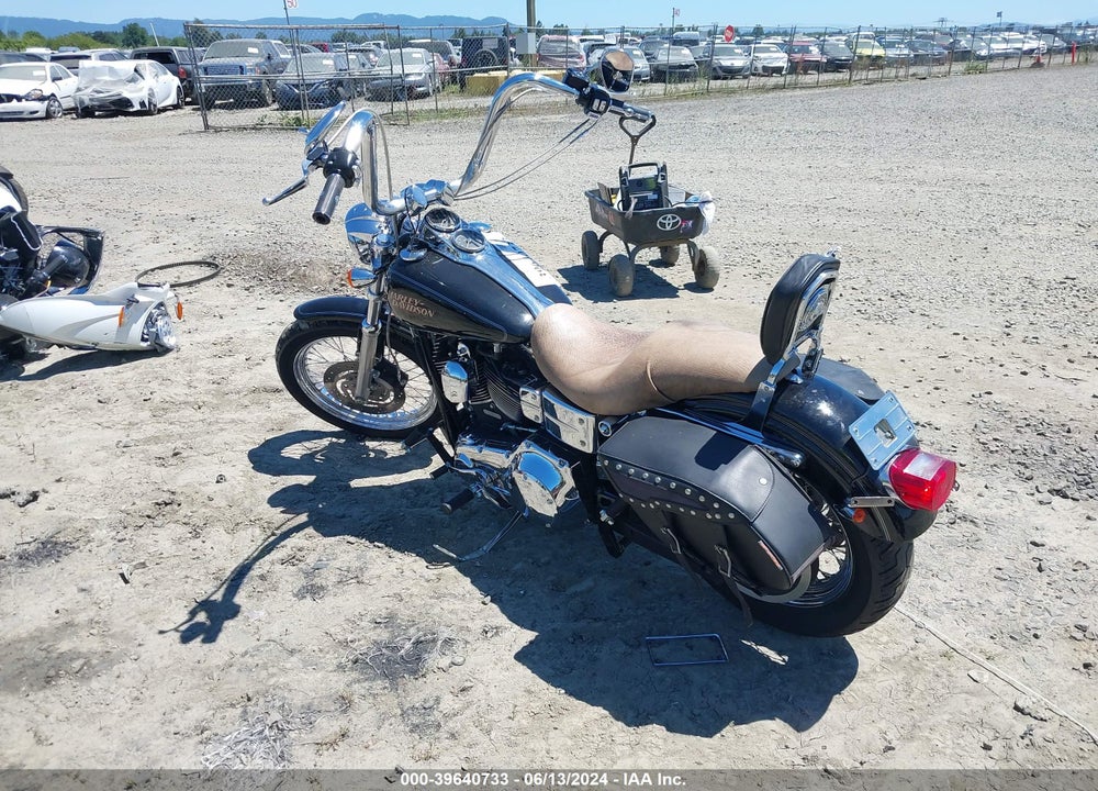 2005 HARLEY-DAVIDSON FXDLI VIN: 1HD1GNW355K334937
