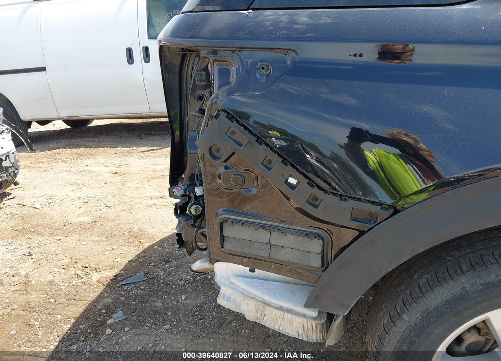 2022 FORD EXPLORER XLT VIN: 1FMSK8DH4NGB56229