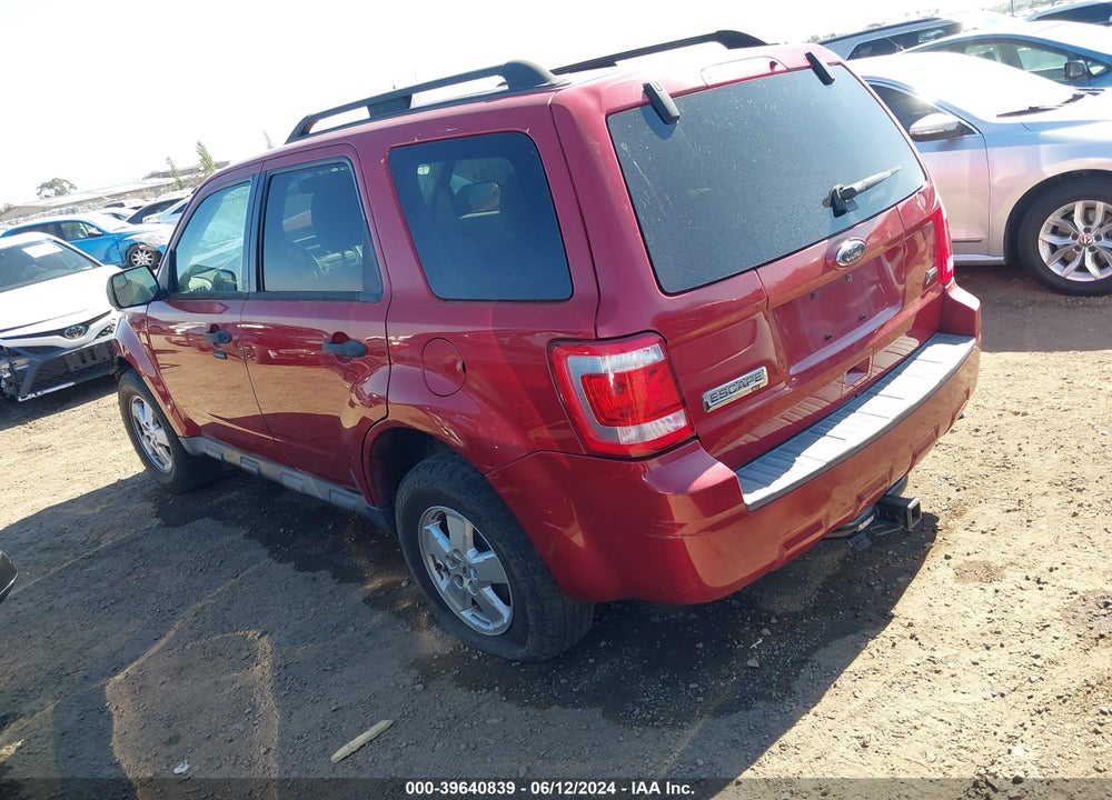 2010 FORD ESCAPE XLT VIN: 1FMCU0DG4AKC83884