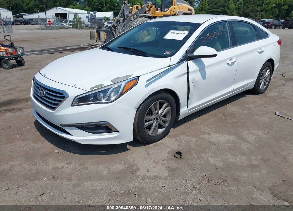 2015 HYUNDAI SONATA SE VIN: 5NPE24AF6FH225674