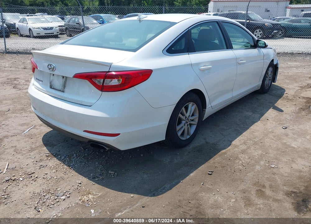 2015 HYUNDAI SONATA SE VIN: 5NPE24AF6FH225674