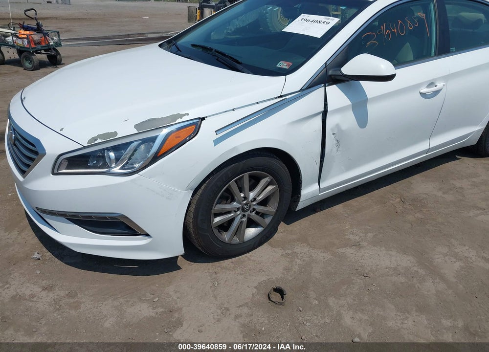 2015 HYUNDAI SONATA SE VIN: 5NPE24AF6FH225674