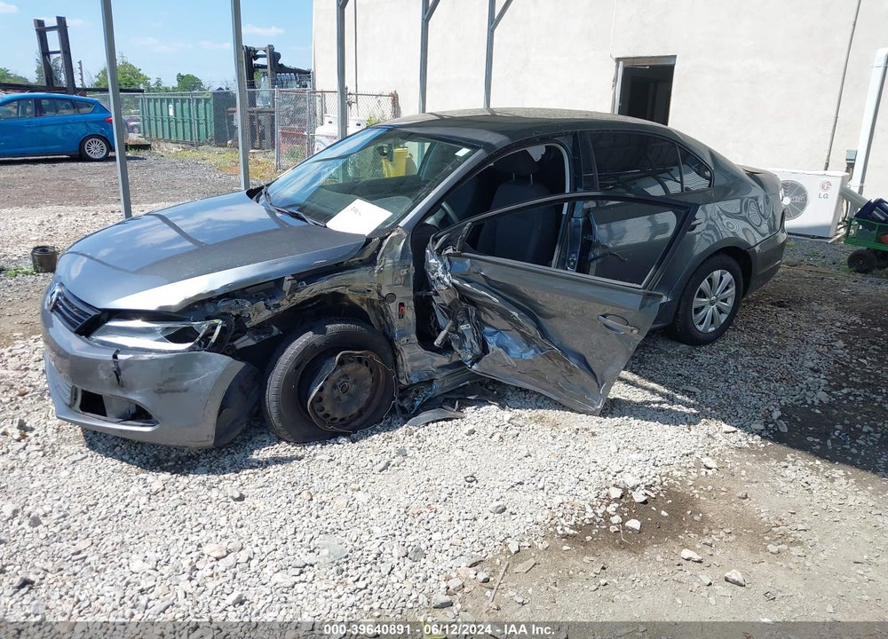 2011 VOLKSWAGEN JETTA 2.0L S VIN: 3VW2K7AJ0BM058092