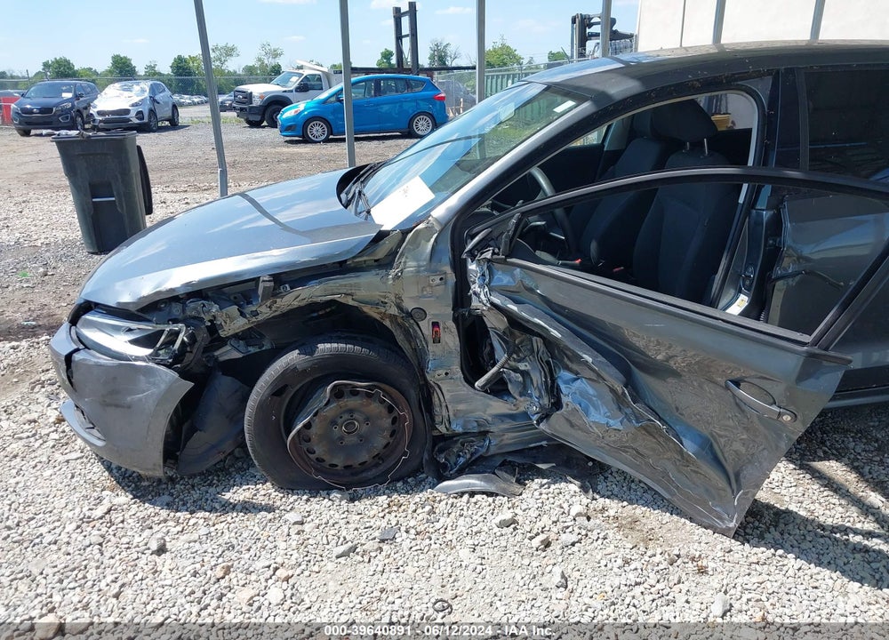 2011 VOLKSWAGEN JETTA 2.0L S VIN: 3VW2K7AJ0BM058092