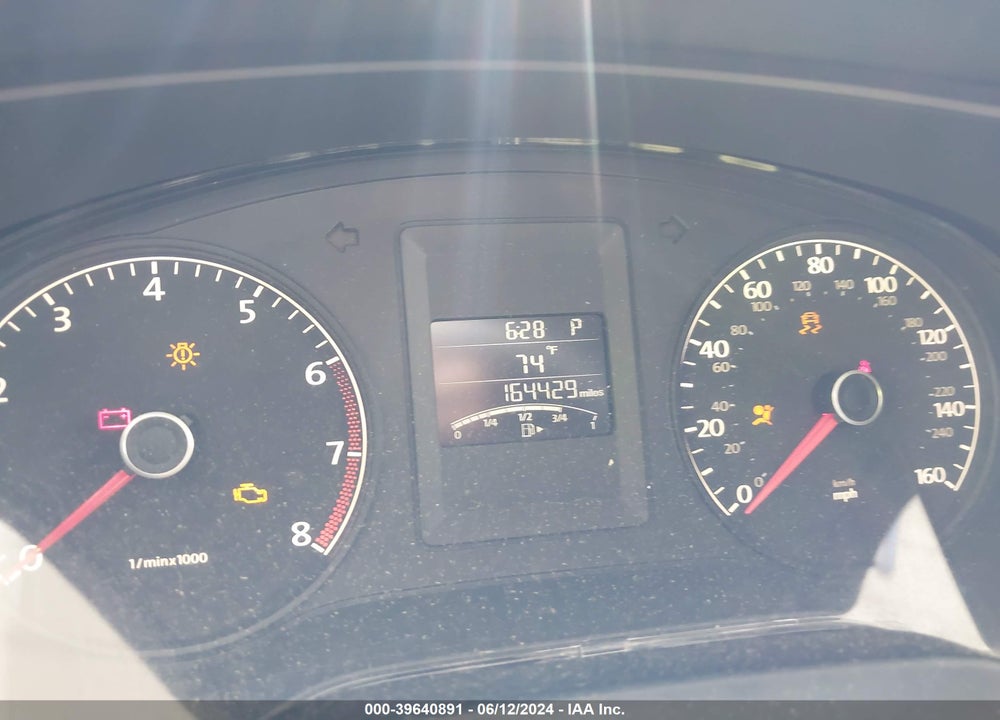 2011 VOLKSWAGEN JETTA 2.0L S VIN: 3VW2K7AJ0BM058092