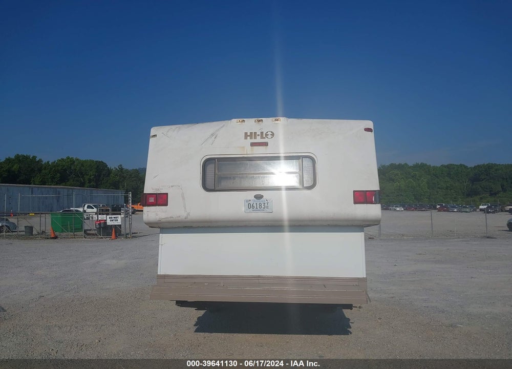 2005 HI LO TRAVEL TRLR VIN: 1H0T1CN215A055841