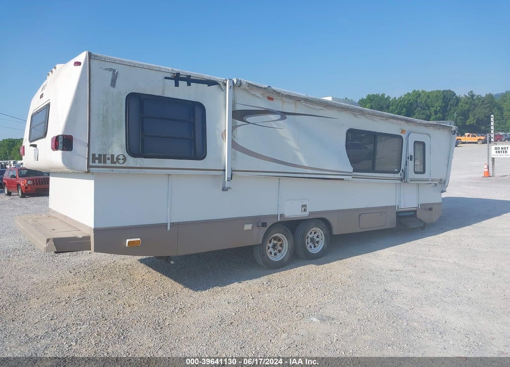 2005 HI LO TRAVEL TRLR VIN: 1H0T1CN215A055841