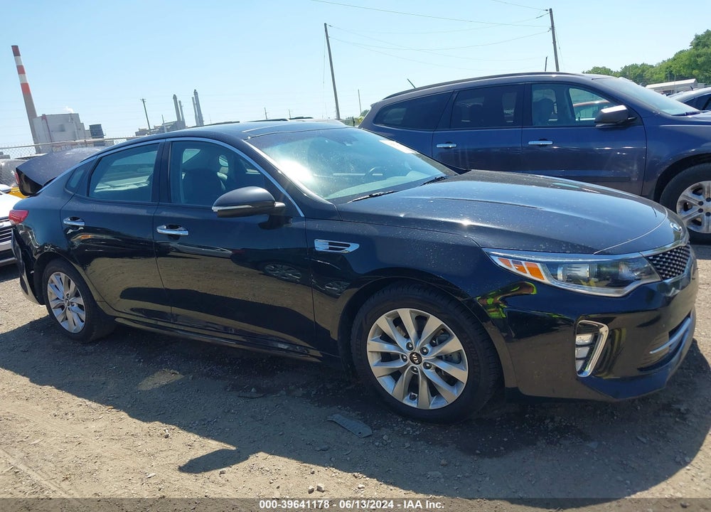 2018 KIA OPTIMA EX VIN: 5XXGU4L31JG191119