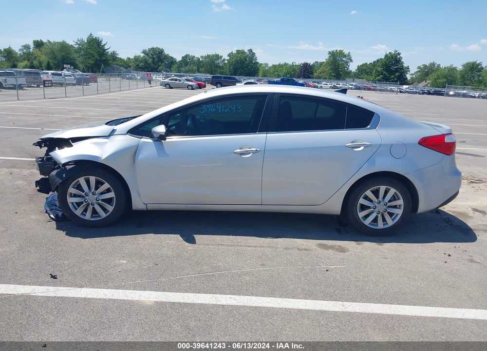 2015 KIA FORTE VIN: KNAFX4A85F5328377