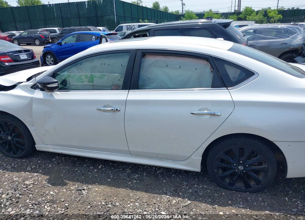 2018 NISSAN SENTRA SR TURBO VIN: 3N1CB7APXJY265529