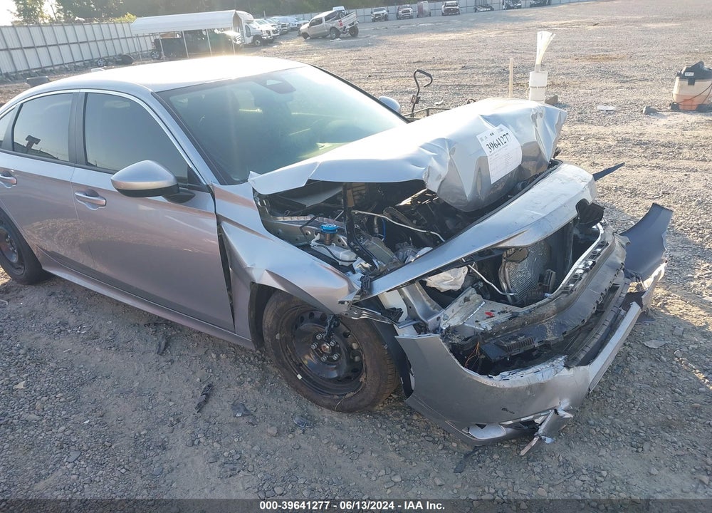 2024 HONDA CIVIC LX VIN: 2HGFE2F20RH537137
