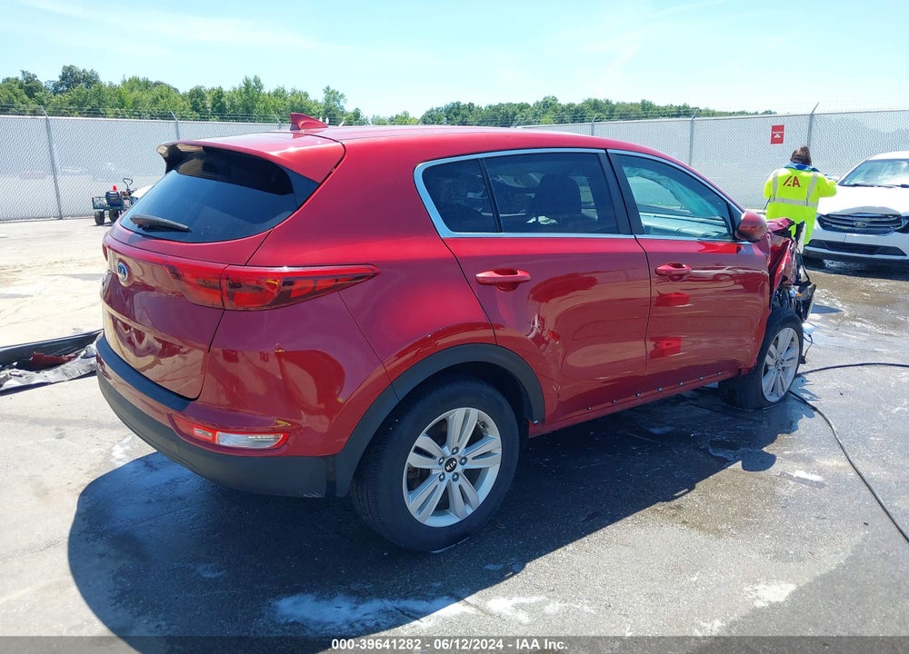 2018 KIA SPORTAGE LX VIN: KNDPMCACXJ7344215