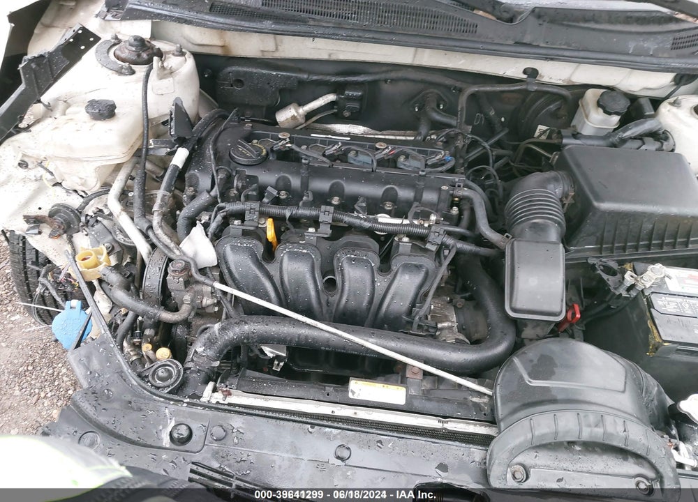 2009 KIA OPTIMA LX VIN: KNAGE228695299246