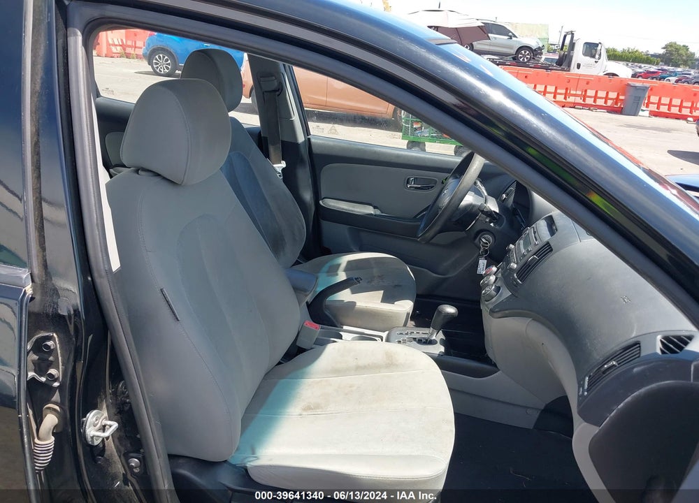 2010 HYUNDAI ELANTRA GLS VIN: KMHDU4AD2AU922063