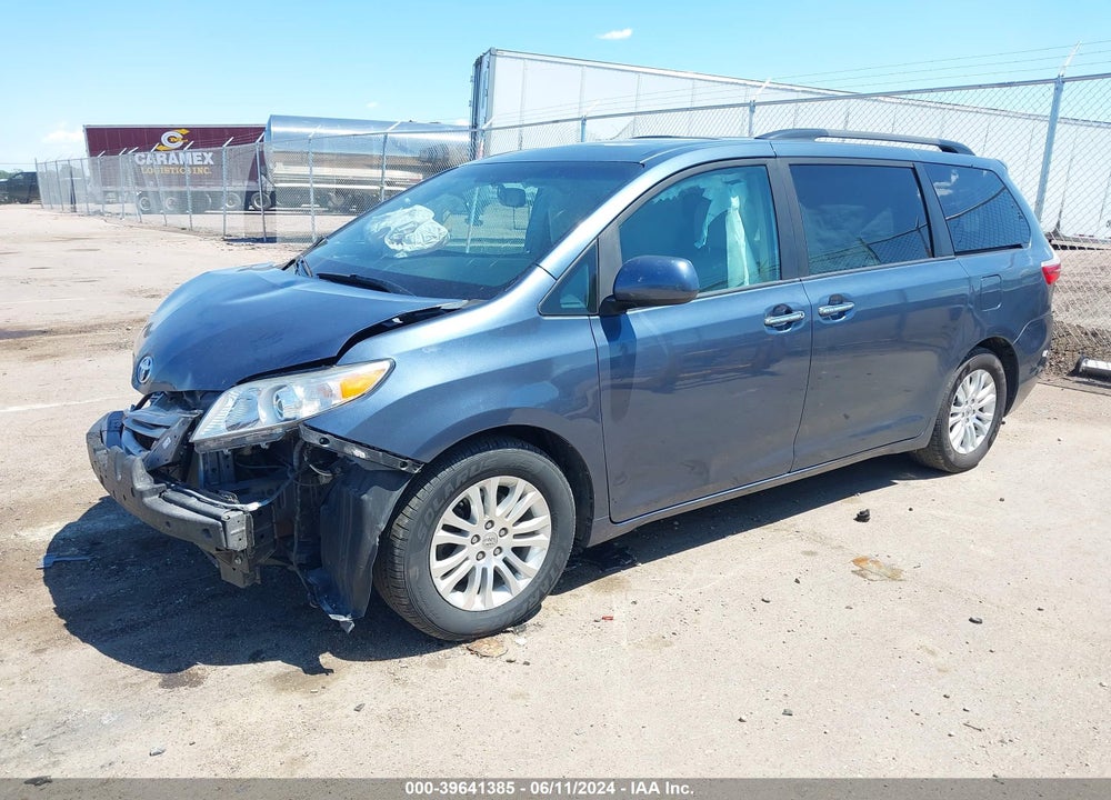 2015 TOYOTA SIENNA XLE 8 PASSENGER VIN: 5TDYK3DC2FS641322
