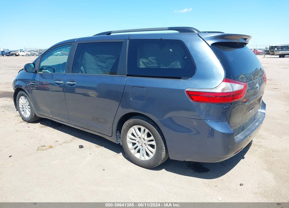 2015 TOYOTA SIENNA XLE 8 PASSENGER VIN: 5TDYK3DC2FS641322