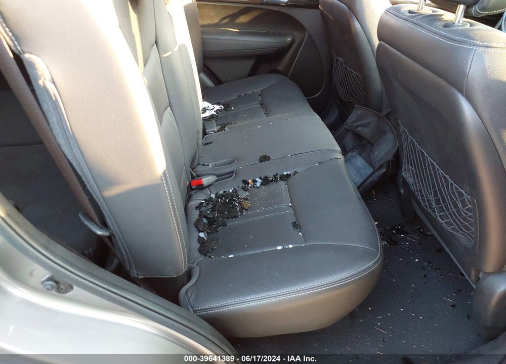 2011 KIA SORENTO EX V6 VIN: 5XYKU4A24BG135872