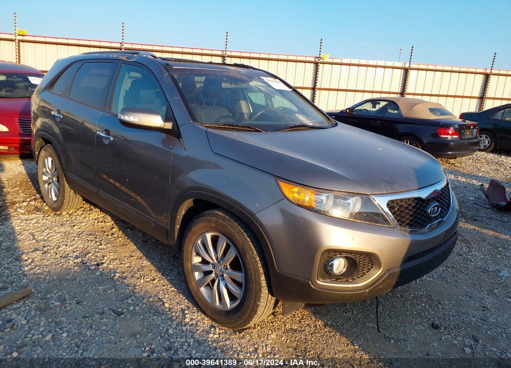 2011 KIA SORENTO EX V6 VIN: 5XYKU4A24BG135872