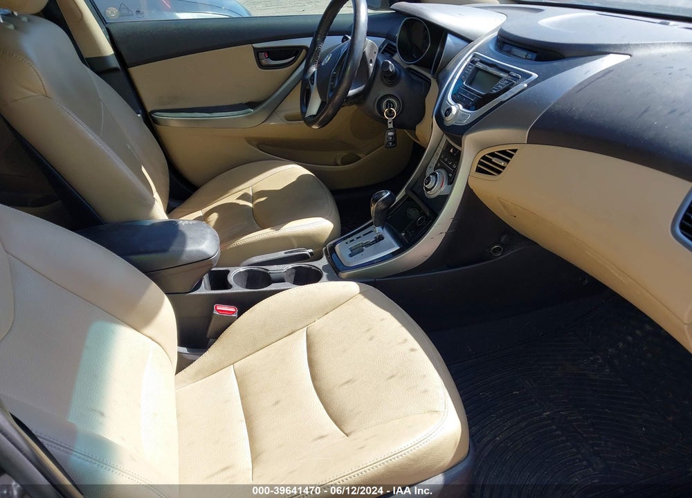 2012 HYUNDAI ELANTRA VIN: 5NPDH4AE4CH093849