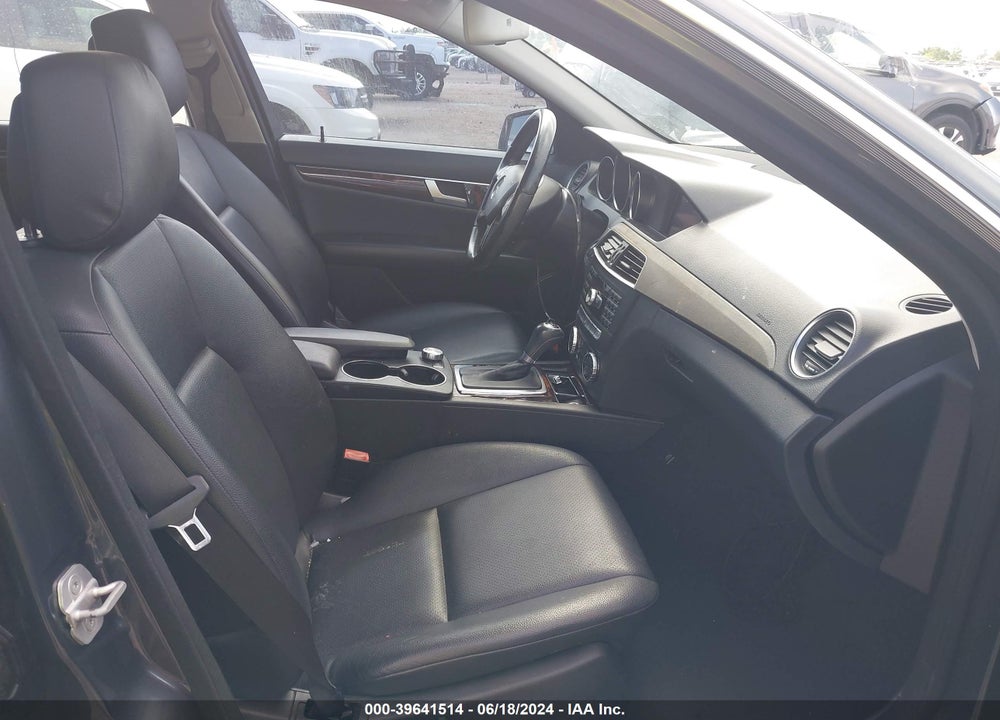 2013 MERCEDES-BENZ C 300 LUXURY 4MATIC/SPORT 4MATIC VIN: WDDGF8AB8DA816567