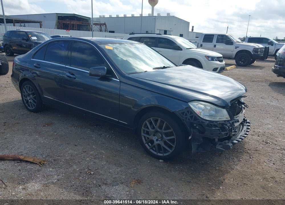 2013 MERCEDES-BENZ C 300 LUXURY 4MATIC/SPORT 4MATIC VIN: WDDGF8AB8DA816567