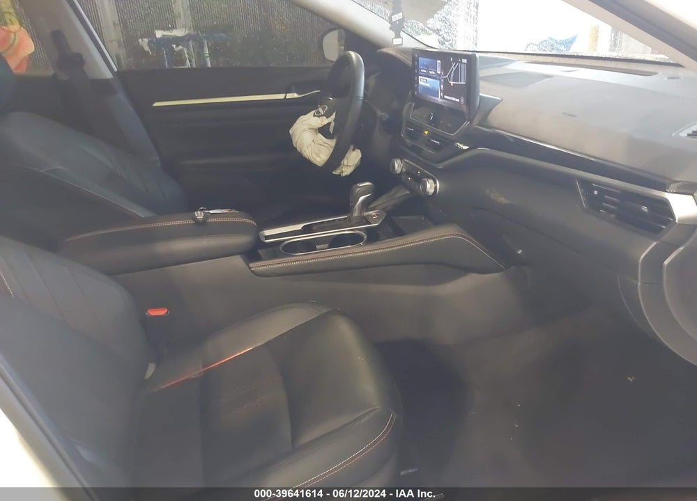 2024 NISSAN ALTIMA SR FWD VIN: 1N4BL4CV8RN322647