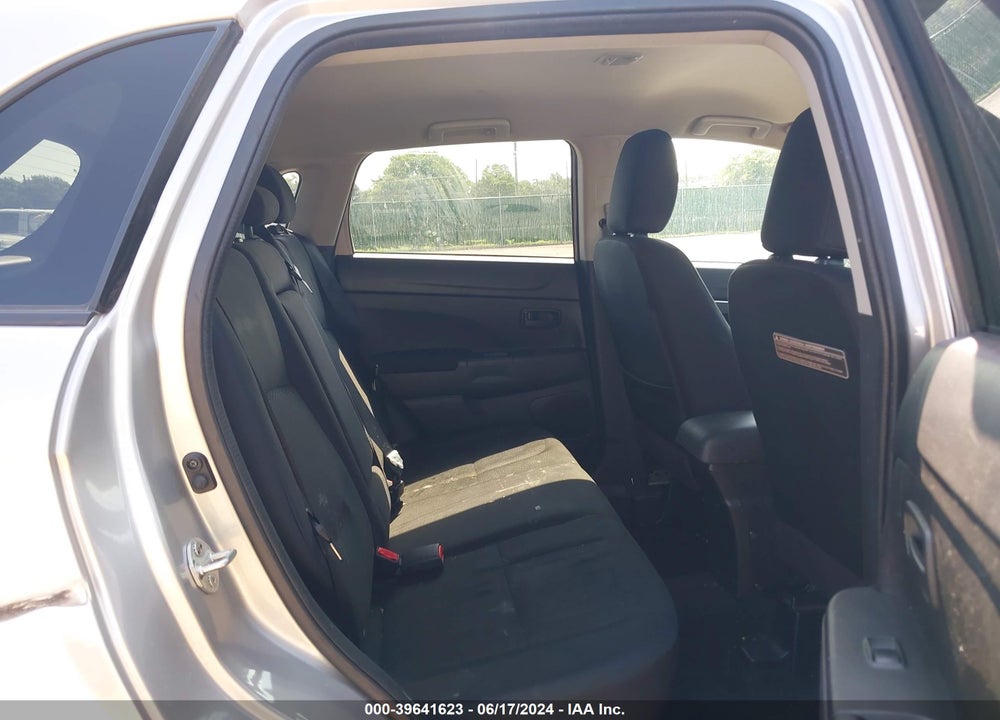 2015 MITSUBISHI OUTLANDER SPORT ES VIN: 4A4AP3AU2FE014036