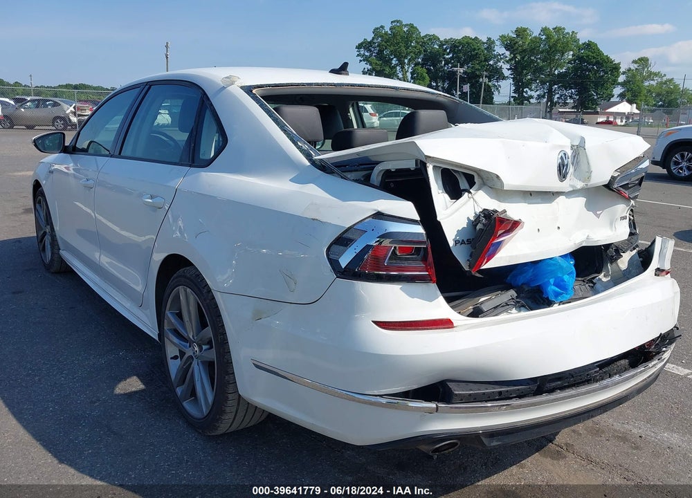 2018 VOLKSWAGEN PASSAT 2.0T R-LINE/2.0T S VIN: 1VWAA7A31JC016580