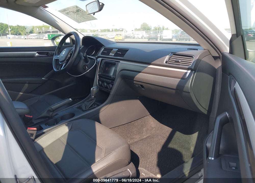 2018 VOLKSWAGEN PASSAT 2.0T R-LINE/2.0T S VIN: 1VWAA7A31JC016580