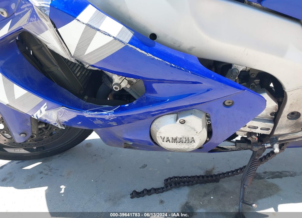 2005 YAMAHA YZF600 R VIN: JYA5AHC085A048095
