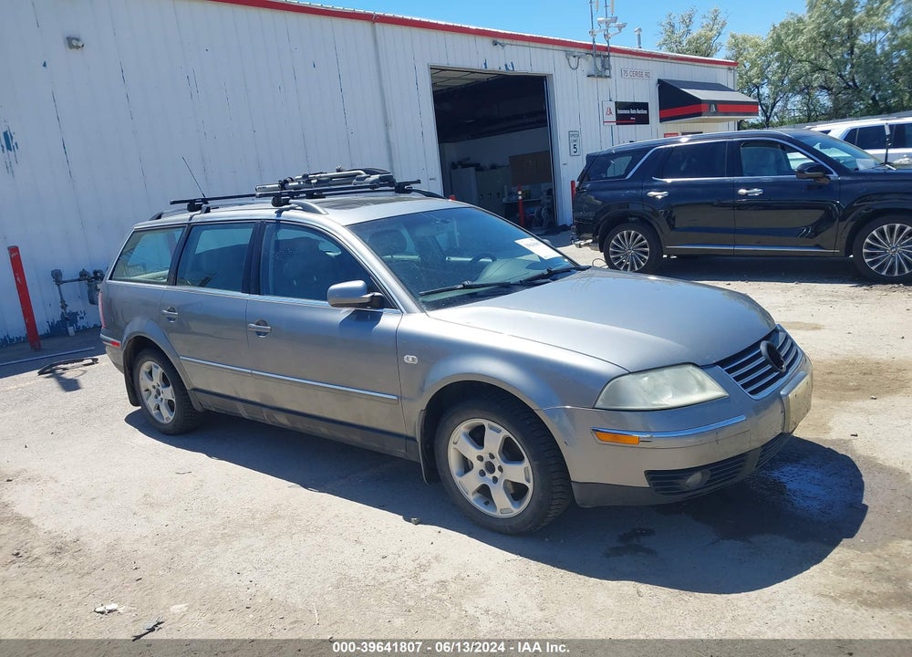 2004 VOLKSWAGEN PASSAT GLX VIN: WVWYH63B44E134952
