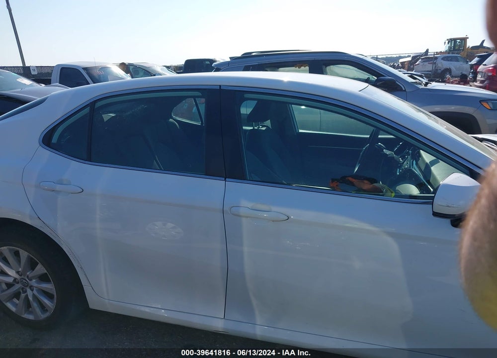 2020 TOYOTA CAMRY LE VIN: 4T1C11AK9LU315548