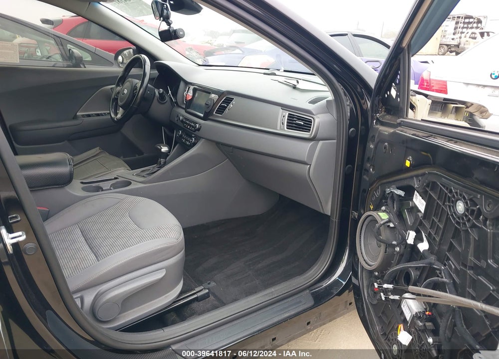 2019 KIA NIRO LX VIN: KNDCB3LC4K5301052