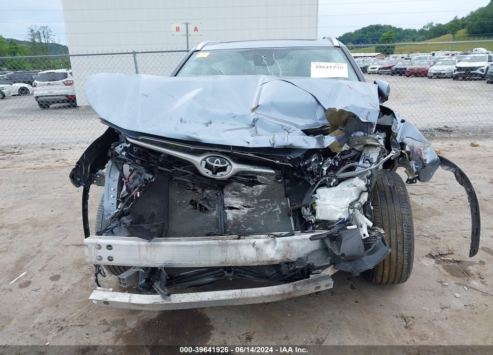 2021 TOYOTA HIGHLANDER XLE VIN: 5TDGZRBH1MS101305