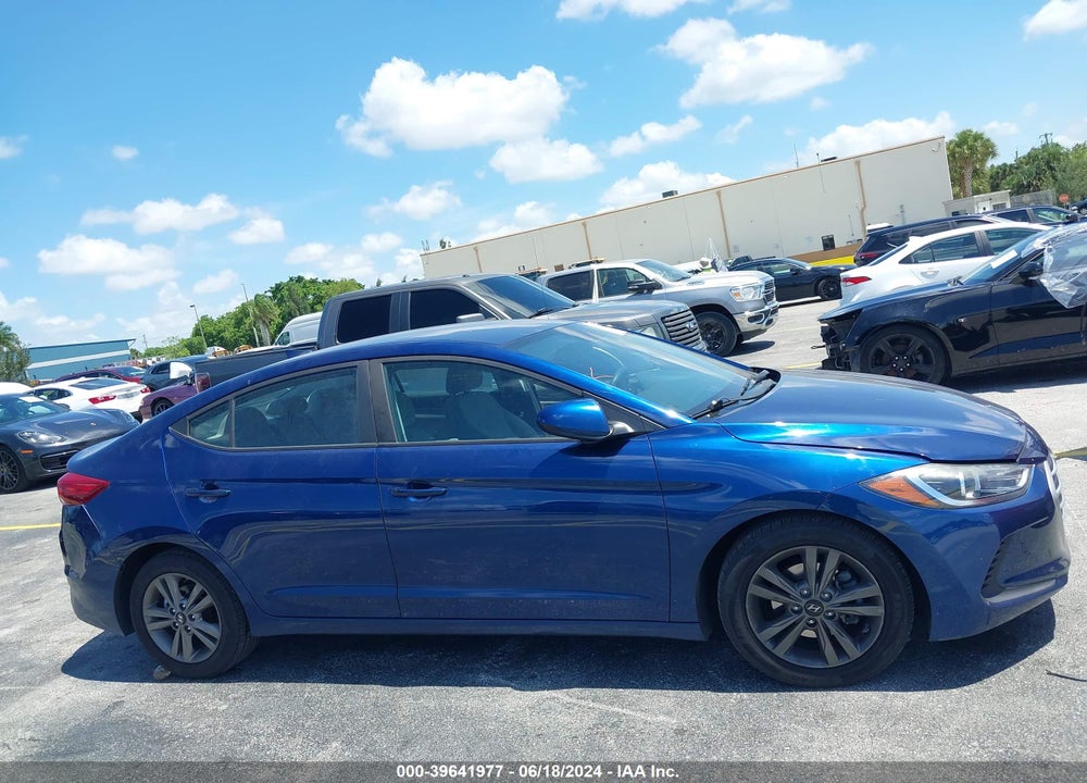 2018 HYUNDAI ELANTRA SEL VIN: 5NPD84LF1JH223833