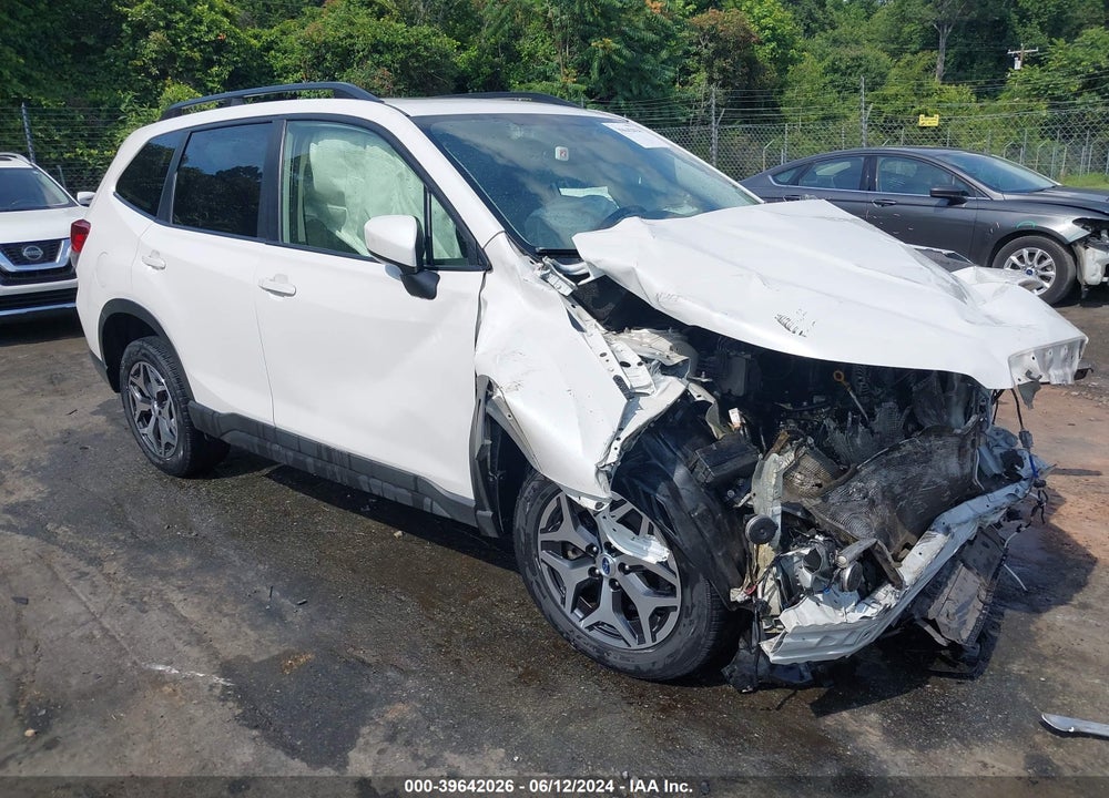 2021 SUBARU FORESTER PREMIUM VIN: JF2SKAJC2MH456186