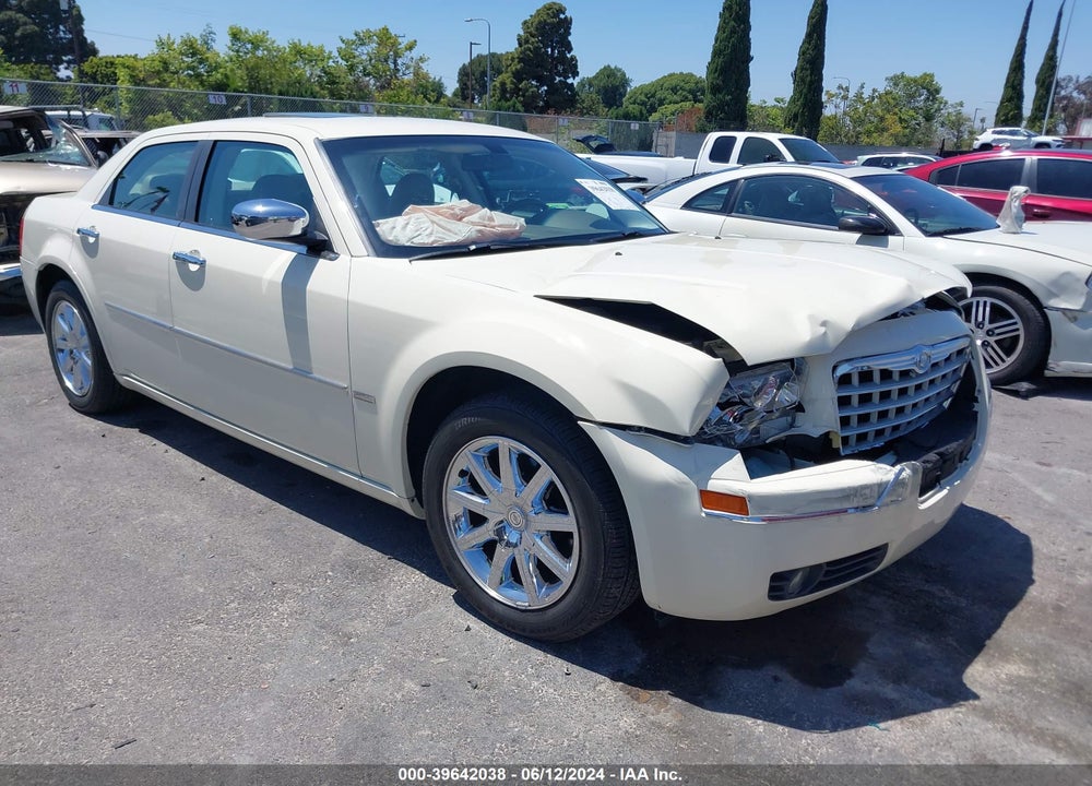 2010 CHRYSLER 300 TOURING/SIGNATURE SERIES/EXECUTIVE SERIES VIN: 2C3CA5CV3AH145324
