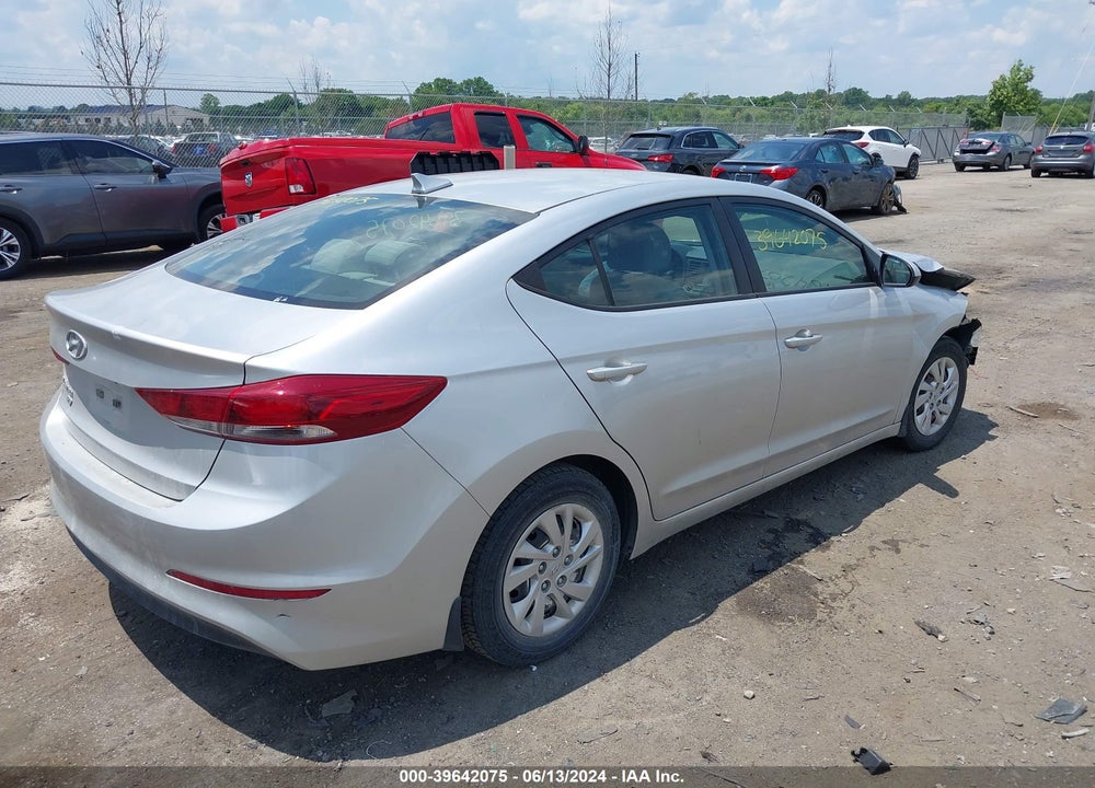 2018 HYUNDAI ELANTRA SE VIN: 5NPD74LF8JH359301