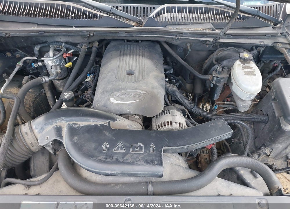 2003 CHEVROLET TAHOE VIN: 1GNEK13Z73R209582