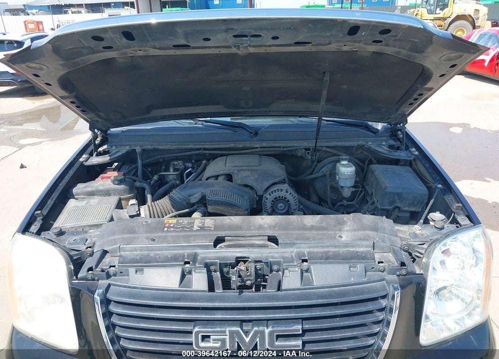 2014 GMC YUKON SLT VIN: 1GKS1CE00ER196724