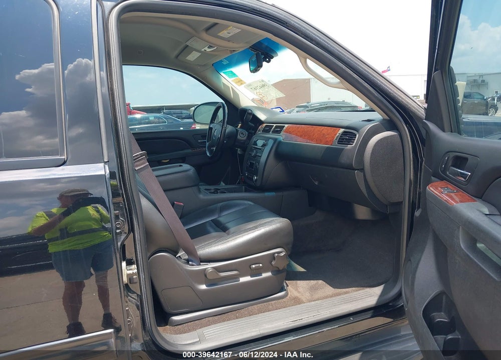 2014 GMC YUKON SLT VIN: 1GKS1CE00ER196724