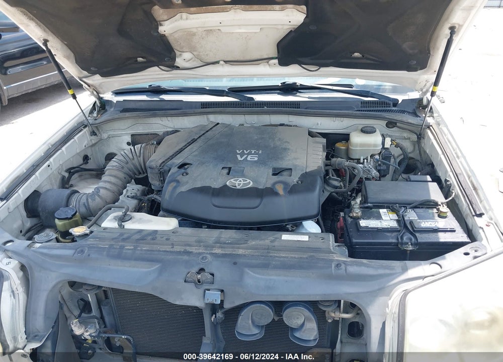 2006 TOYOTA 4RUNNER SR5 SPORT V6 VIN: JTEZU14R760081500
