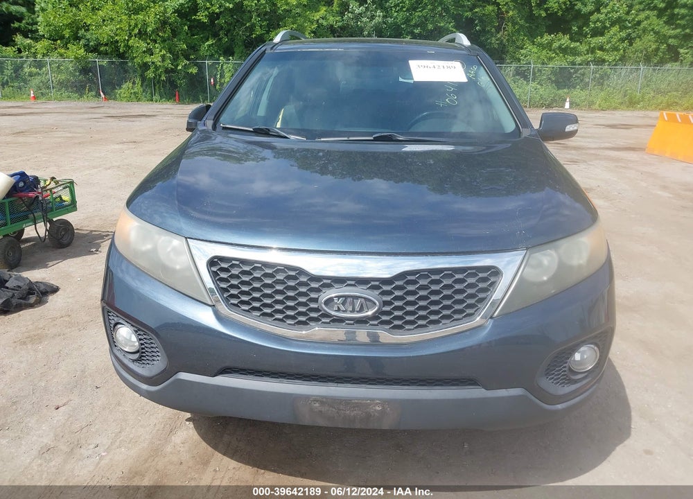 2011 KIA SORENTO EX V6 VIN: 5XYKUDA26BG064139