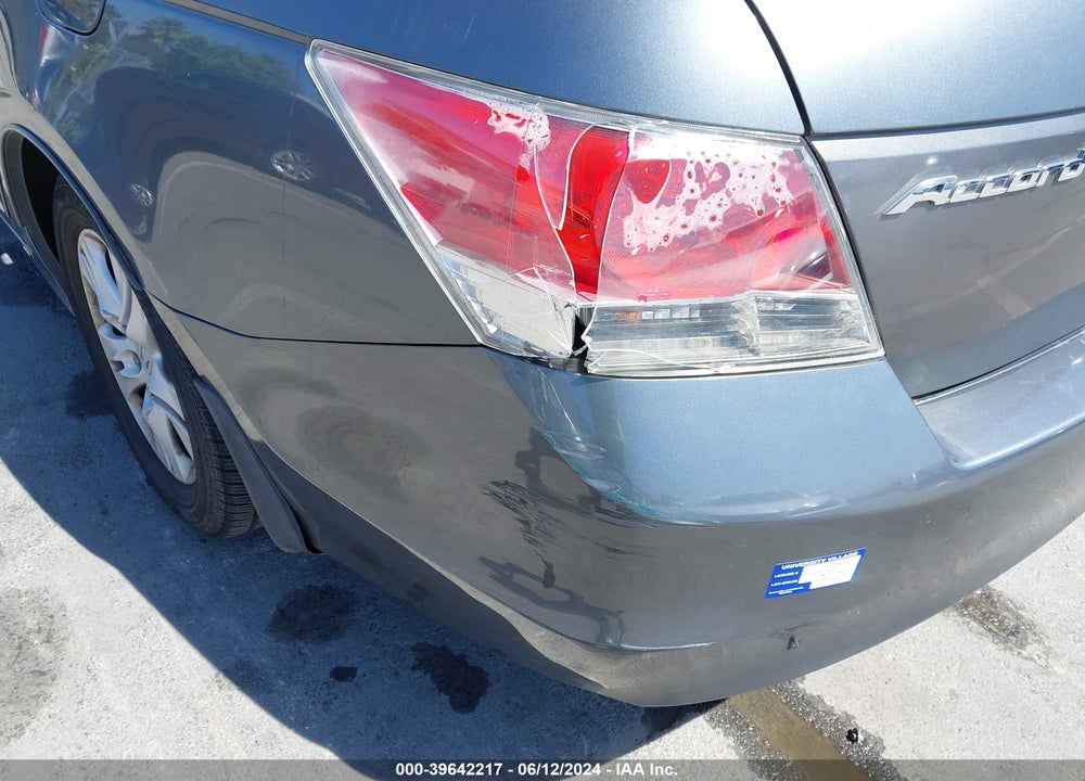2008 HONDA ACCORD 2.4 LX-P VIN: 1HGCP264X8A116876