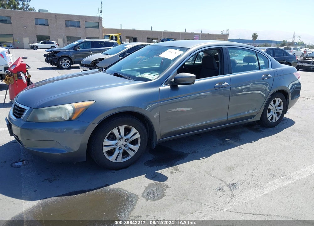 2008 HONDA ACCORD 2.4 LX-P VIN: 1HGCP264X8A116876