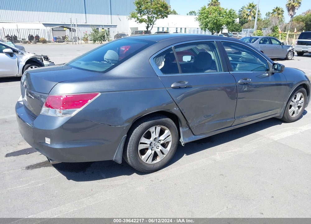 2008 HONDA ACCORD 2.4 LX-P VIN: 1HGCP264X8A116876