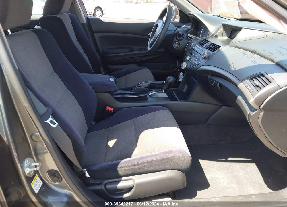 2008 HONDA ACCORD 2.4 LX-P VIN: 1HGCP264X8A116876