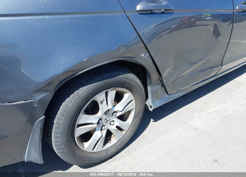 2008 HONDA ACCORD 2.4 LX-P VIN: 1HGCP264X8A116876