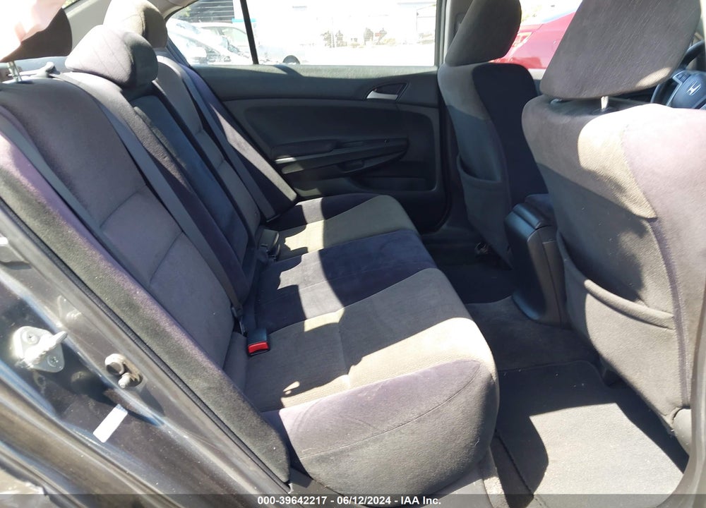 2008 HONDA ACCORD 2.4 LX-P VIN: 1HGCP264X8A116876